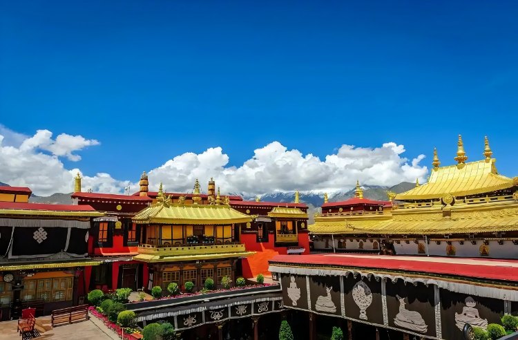 8-Day Tibet Tour including Tsedang, Shigatse, and Lhasa