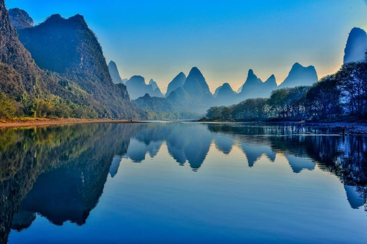 4-Day Guilin Scenic and Ethnic Discovery